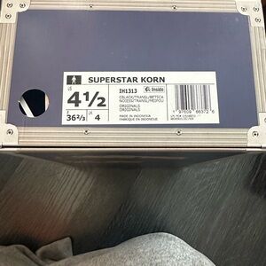 Superstar Korn Sneakers Box Women 6.5 /Boys 4.5